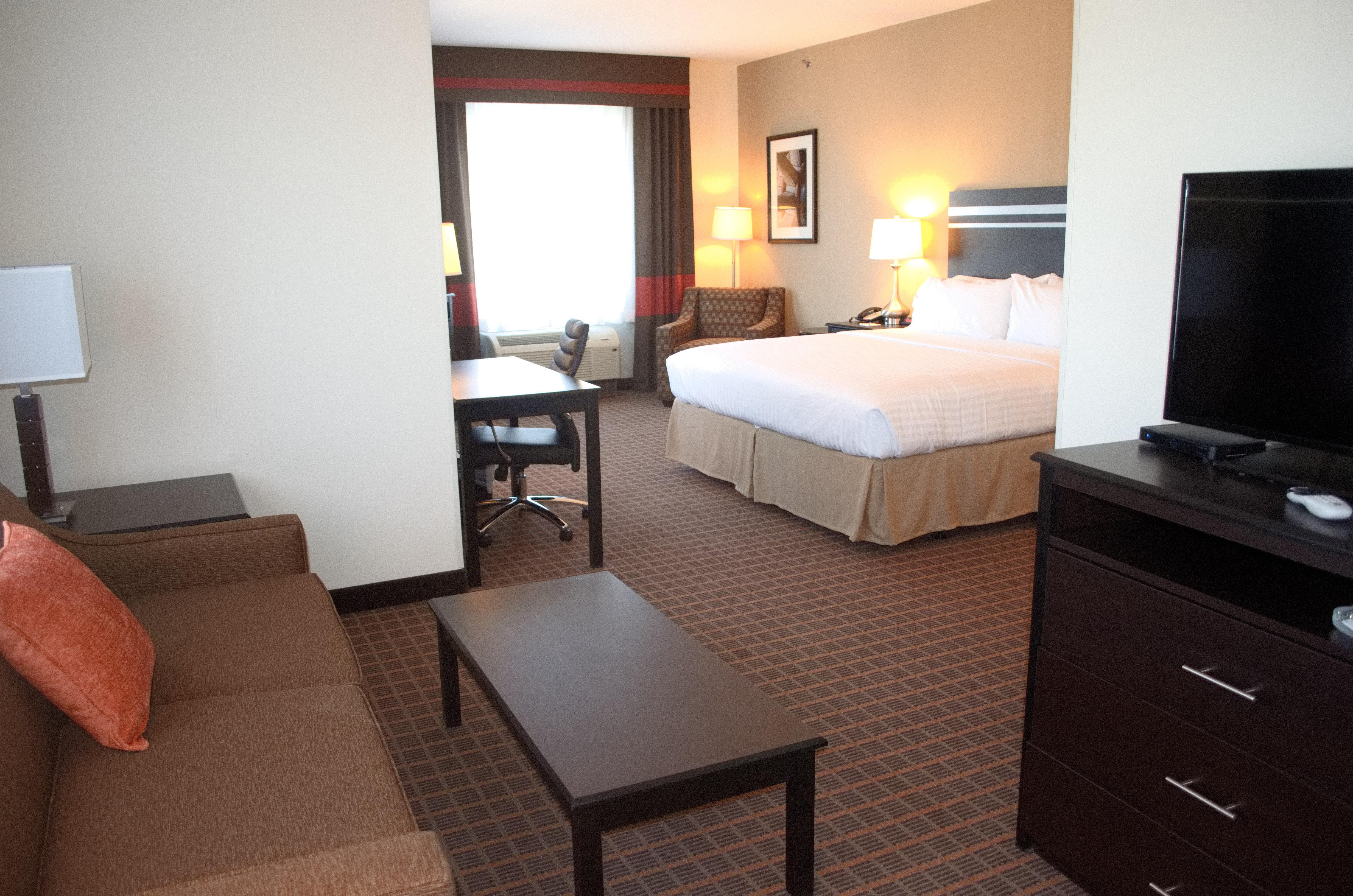 Express & By Ihg